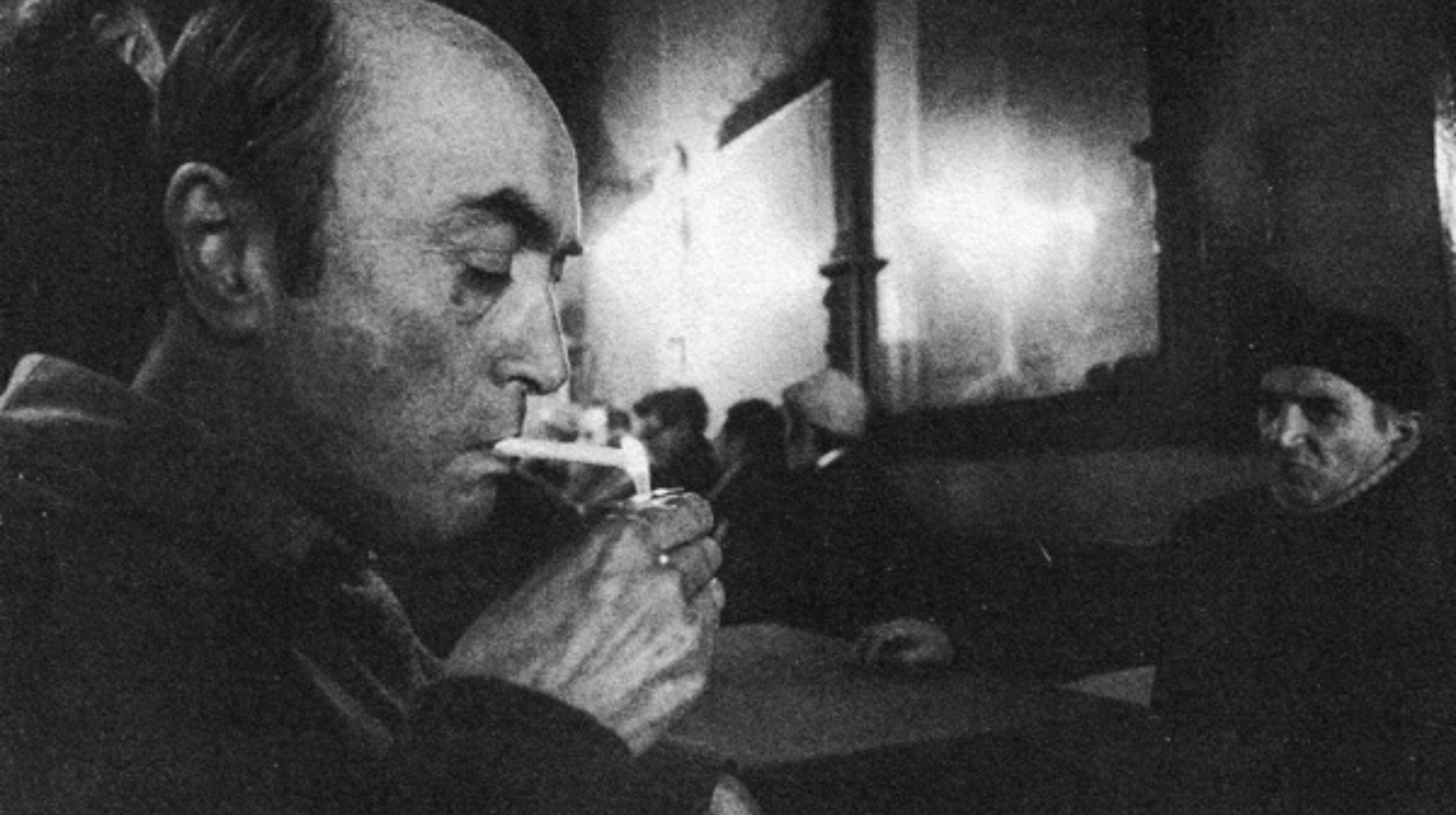 Şairin Kimliği Üzerine Bir İnceleme - Aslınur Altan